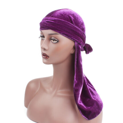 Chapeau de pirate avec tresse en velours doré