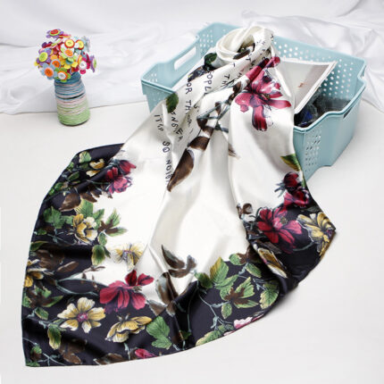 Foulard en soie tendance pour les femmes