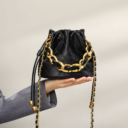 Sac à bandoulière tendance et à la mode pour femmes